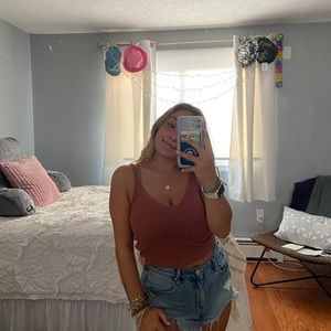 PINK CROPPED SWEATER TANK TOP